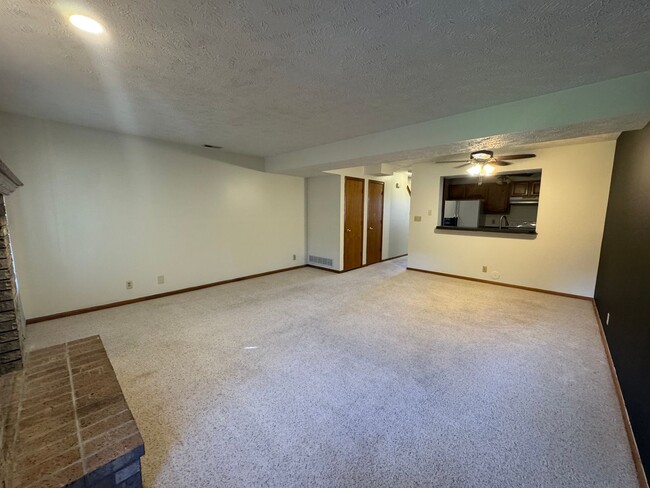 Photo - 2 bed 2 bath area Townhouse near Southpointe