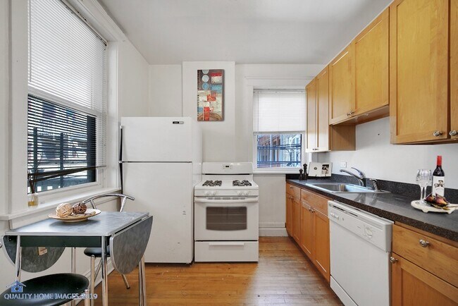 Photo - 2774 N Kenmore Ave Unidad G05C