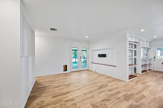 Photo - 1014 E Orange Dr