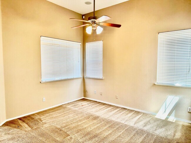 Photo - Spacious European Grove 3/2.5 off Fig Gard...