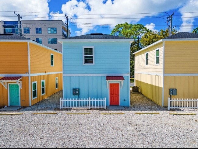 Building Photo - BRAND NEW STUDIO- FALL 2026!