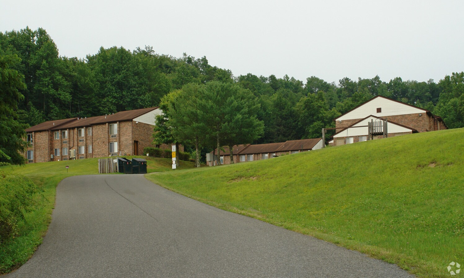 Photo - Summers Village Apartments