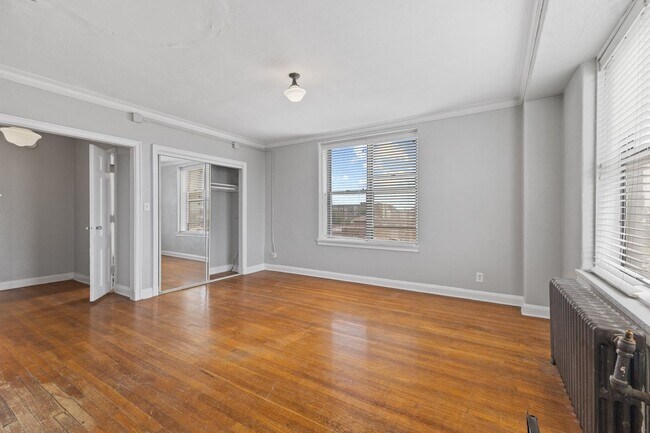 Photo - 28 E 16th St Unit 208