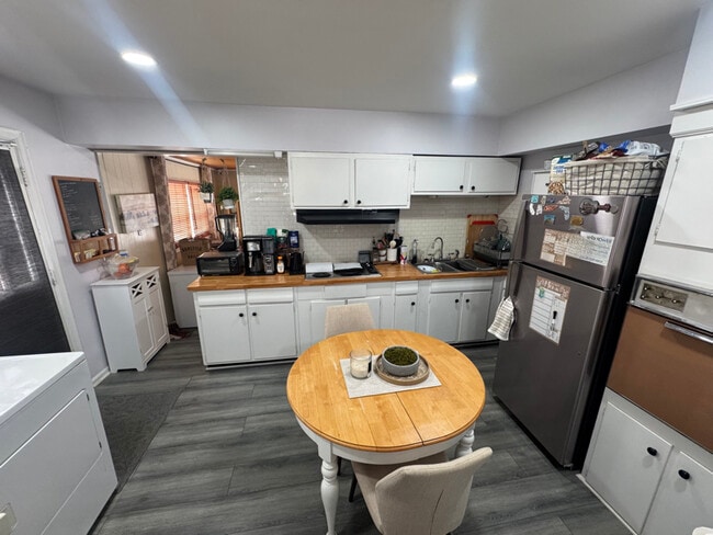 Photo - 249 St Margaret Dr