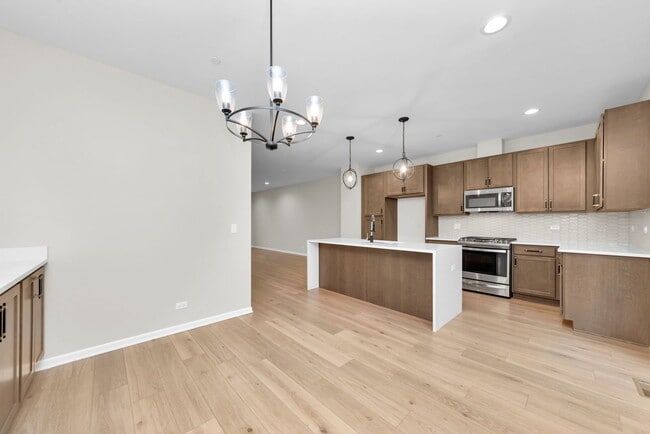 Photo - 30W136 Wheeler Cir