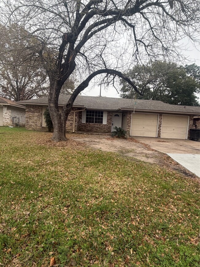 Photo - 6439 Deirdre Anne Dr