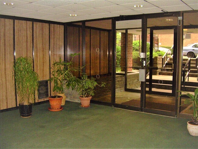 Photo - 137-77 45th Ave Apartment Unit 4G