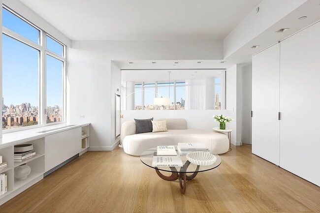 Photo - 22 N 6th St Unidad 14K