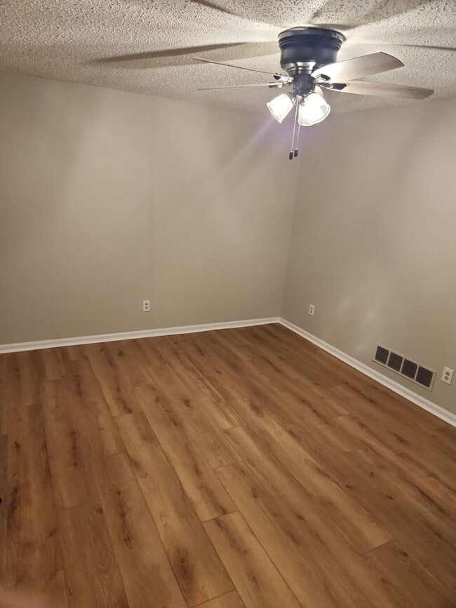 Photo - 3 Bedroom 2 bath house in Lexington