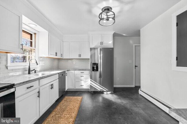 Photo - 9957 Frederick Rd