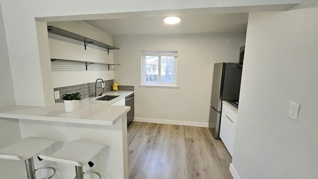 Photo - 265-271 N 6th St