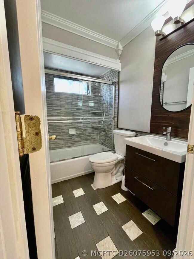 1259 Denlow Ln