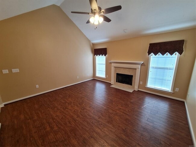 Photo - 1576 Hallwood Ln
