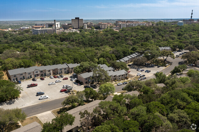 Building Photo - Windmill Townhomes & Duplexes