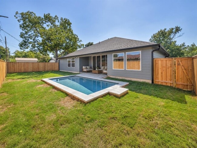 Photo - 8209 Polar Dr