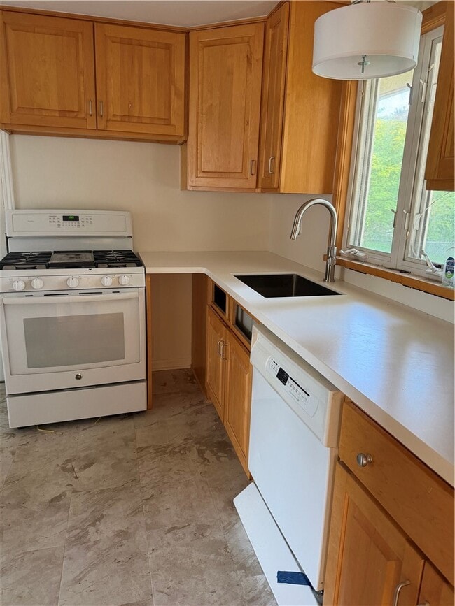 61 Fernboro Rd