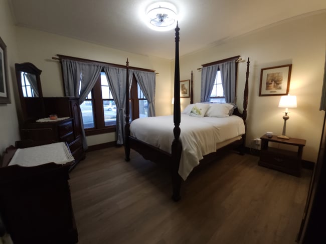 Photo - 614 Hwy 44 W