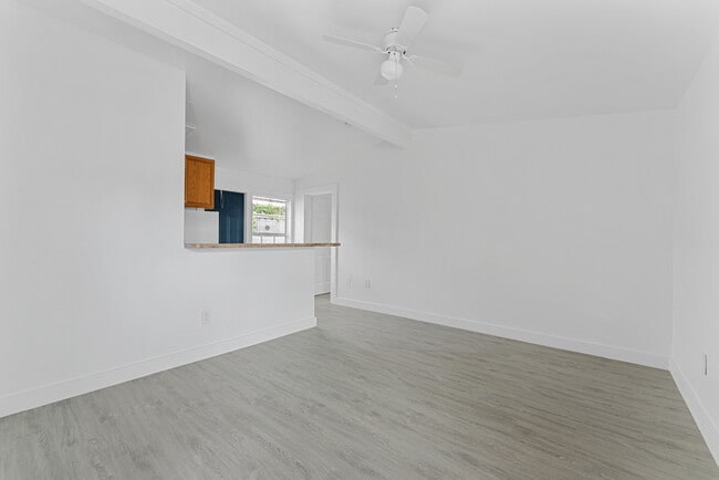 Photo - 1141 NE 23rd Ter