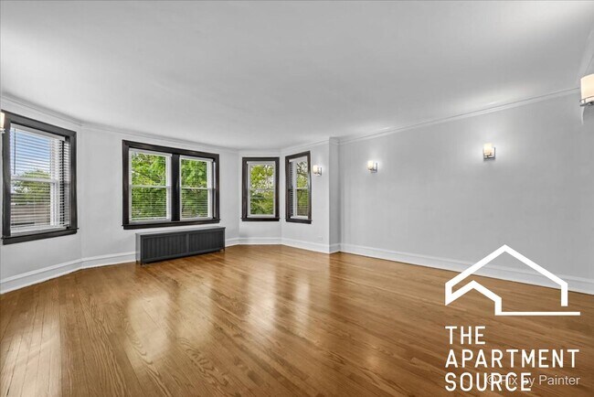 Photo - 2252 W Winnemac Ave Unit 1E