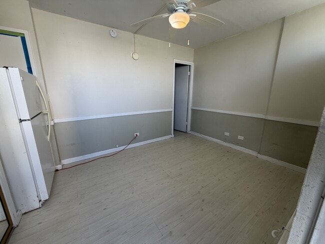 Photo - 2421 Ala Wai Blvd