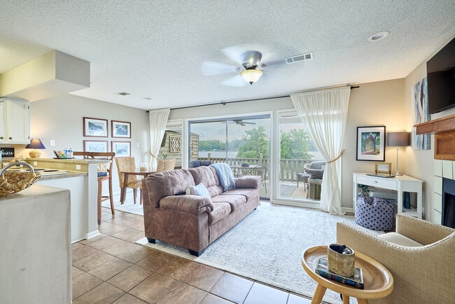 Photo - 400 Farr Shores Dr Condo Unit 1D