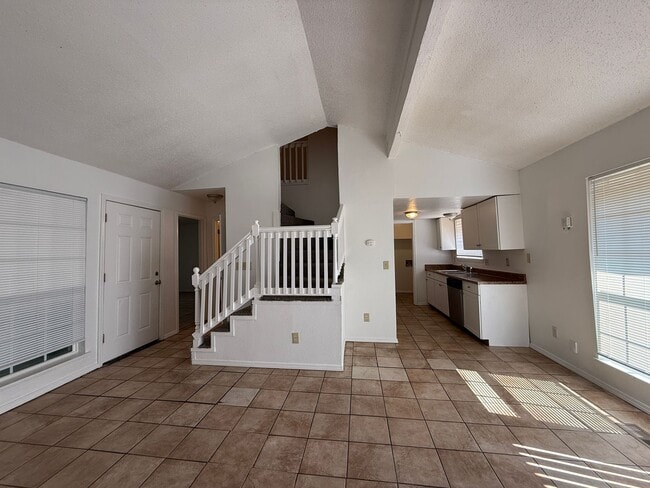 Photo - 4313 S Maplewood Ave