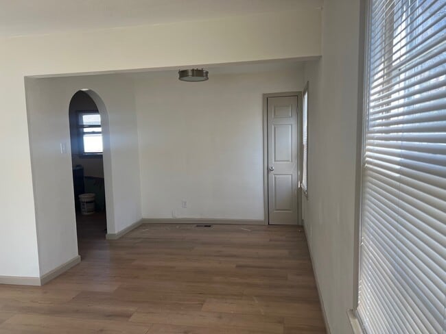 Photo - 8621 North Ave