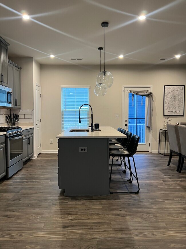 Photo - 10776 Overlook Mountain Dr