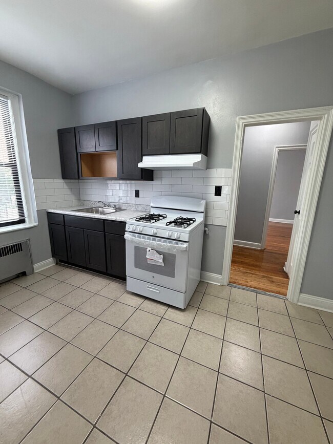 29 S Munn Ave Unit 2B