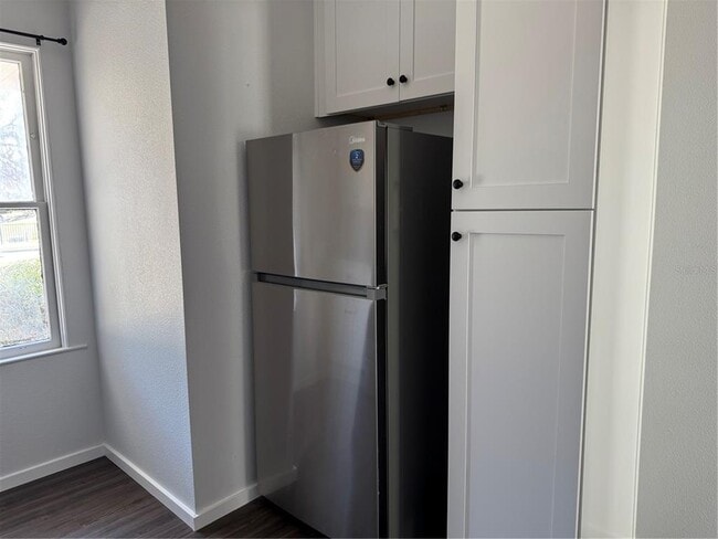 Photo - 412 S 6th St