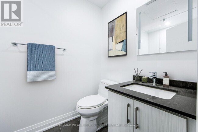 Photo - 213 Jarvis St Unit 4