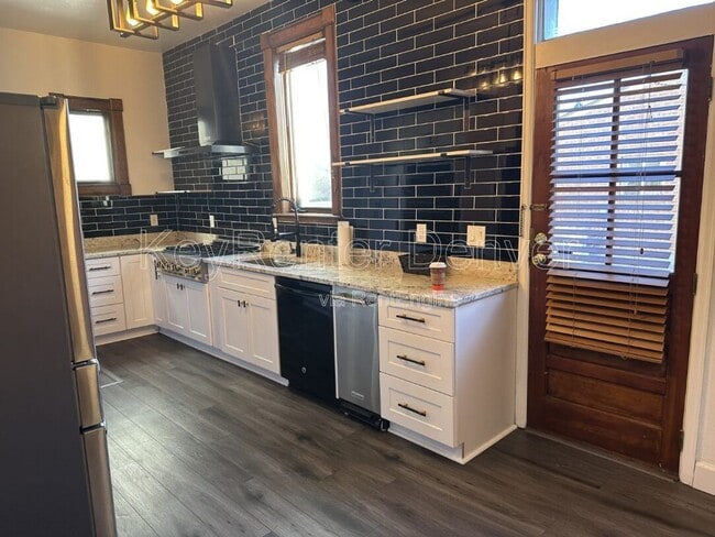 Photo - 2418 N Clarkson St