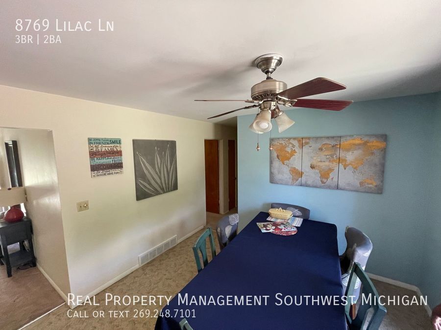 Photo - 8769 Lilac Ln
