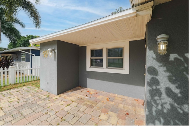 Building Photo - Leila Ave