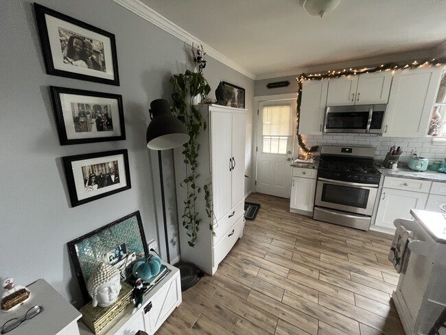 Photo - 125 Weaver Ave Unit 2nd Level