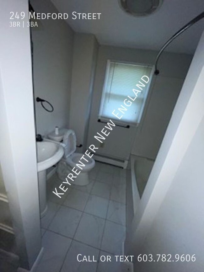 Photo - 249 Medford St