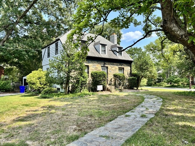 Building Photo - 4601 Harvard Rd