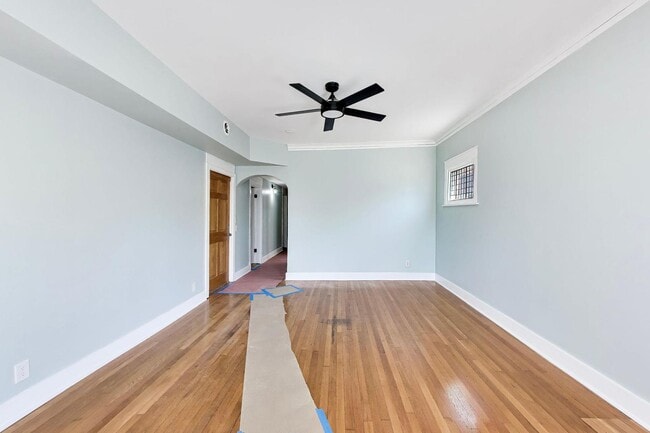 43 N Menard Ave Unit 2
