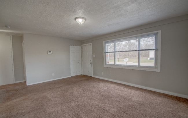 Photo - 5147 E 10th Ave