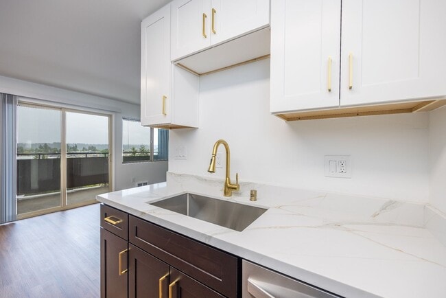 Photo - Mercer Tower