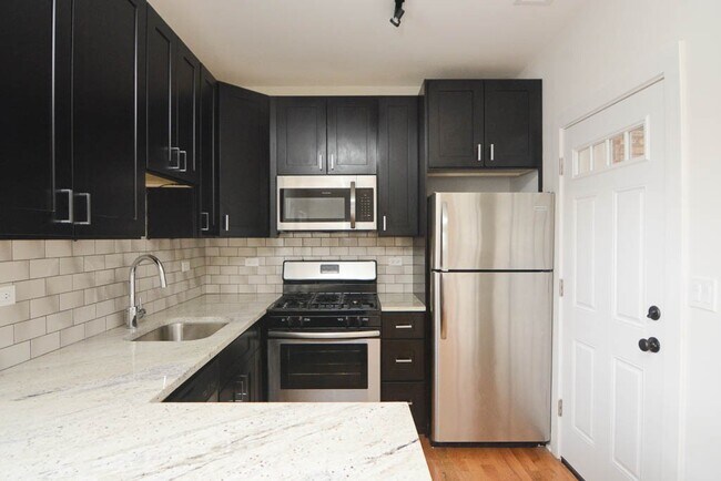 Photo - 2206 W Eastwood Ave Unit E4