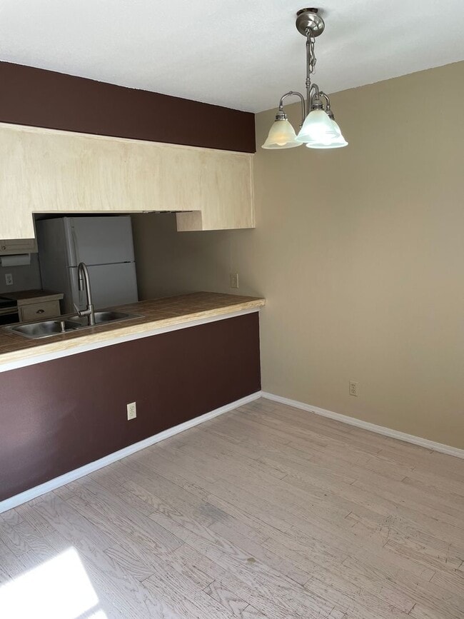 Photo - Darling 1 Bed, 1.5 Bath Townhouse with sma...