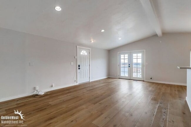 Photo - Relaxing 3Bdm 2Ba Single-Family Home in Sp...