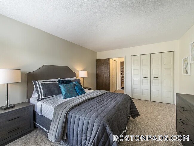 Photo - 385 Massachusetts Ave Unidad 34