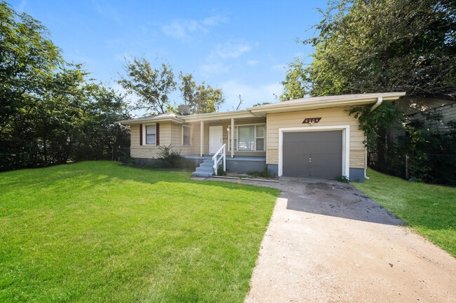 Photo - 2204 NW Denver Ave