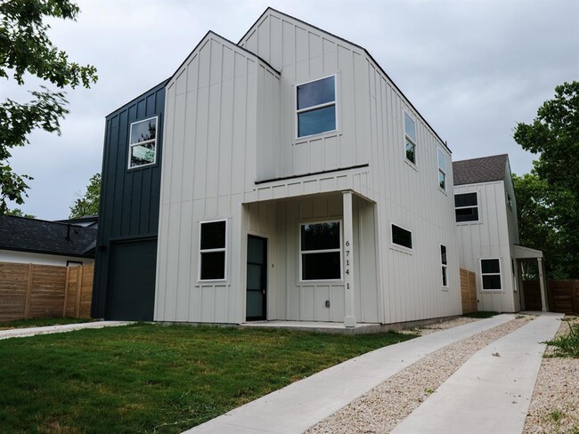 Photo - 6714 Canal St
