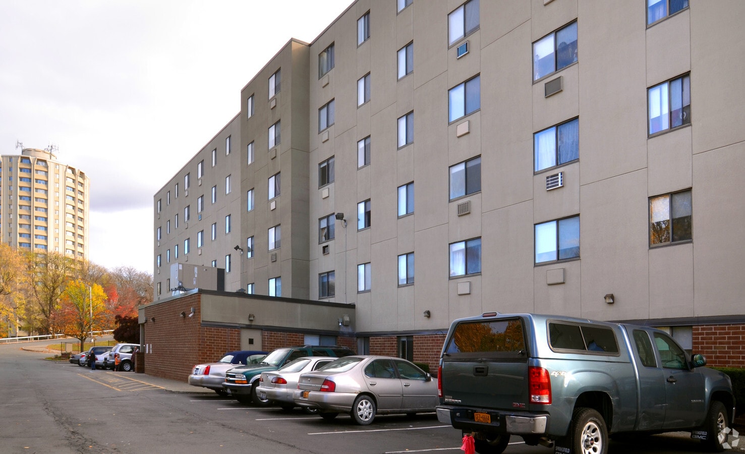 Photo - Burns Apartments