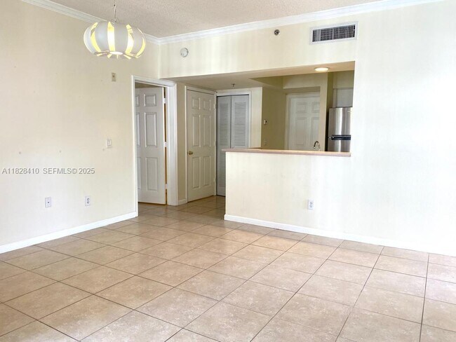 Photo - 3115 NE 184th St Unidad 4202