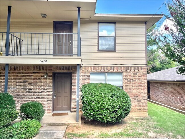 Building Photo - 2620 Bolivar St Unit 26