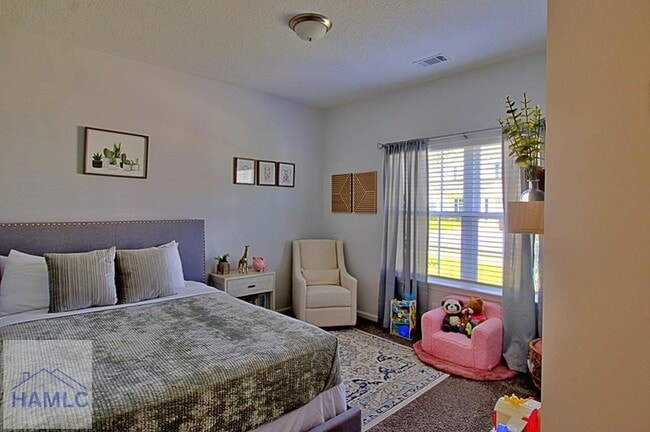 Photo - 68 Daylily Ct